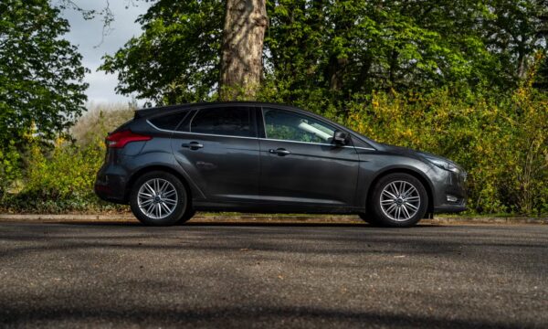 Ford Focus 2018 - Image 3